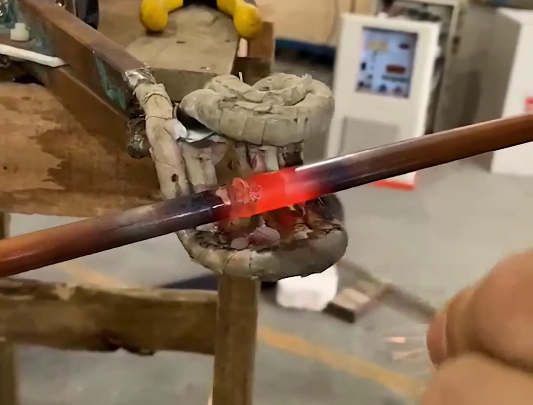 手持式高頻焊機，橫豎焊接銅管，方便操作