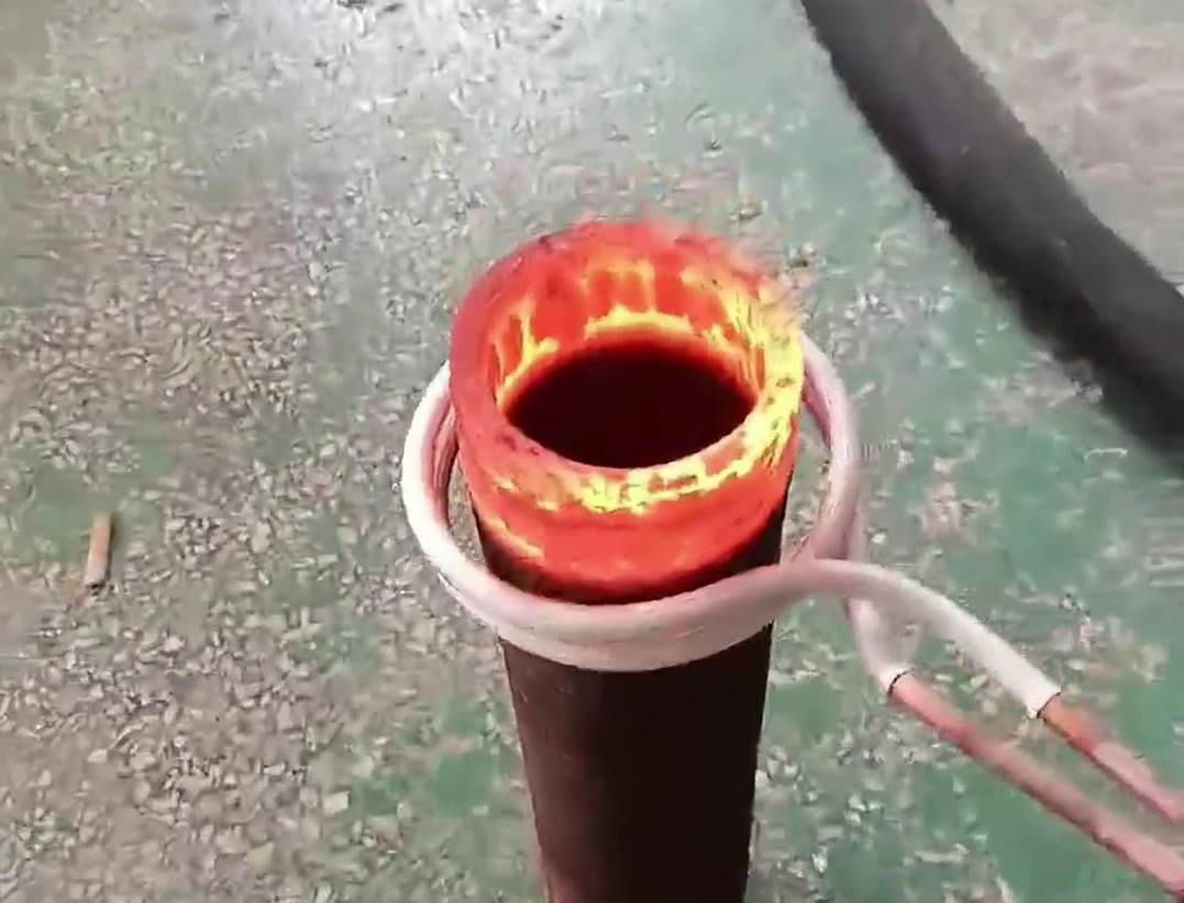 手持式高頻加熱機，輕便靈活，操作簡便